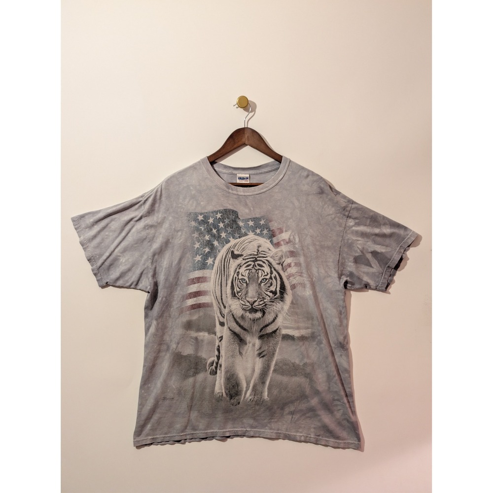 Gildan Graphic T-Shirt Mens XL Gray Good Tiger American Flag Tie Dye